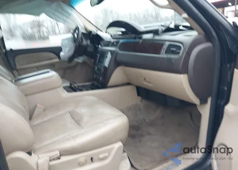 2010 GMC Yukon Denali z USA, uszkodzony, nr VIN 1GKUCEEF3AR242012